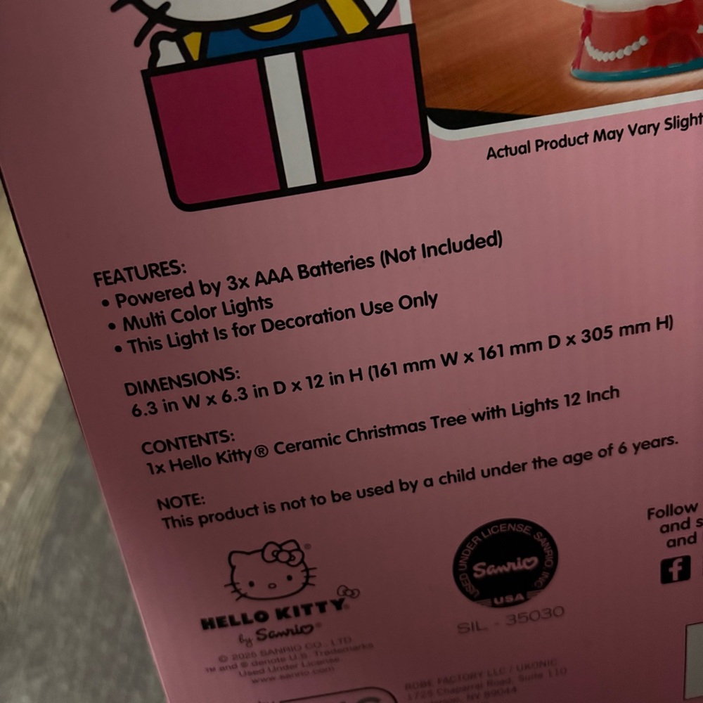 Hello Kitty White Christmas Tree NIB with lights - Picture 5 of 6